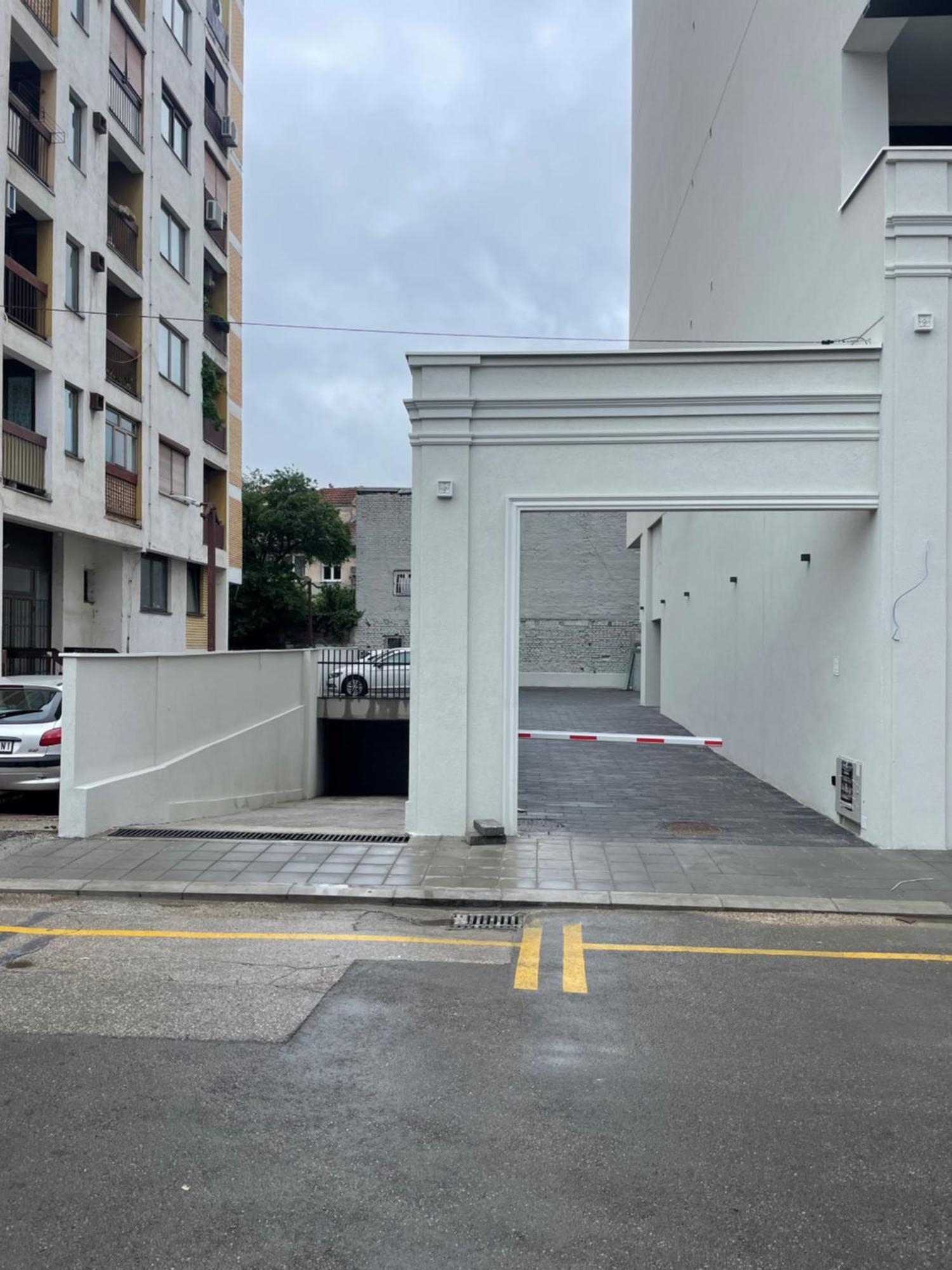 Leo Lux 2 Apartment Nis Exterior photo